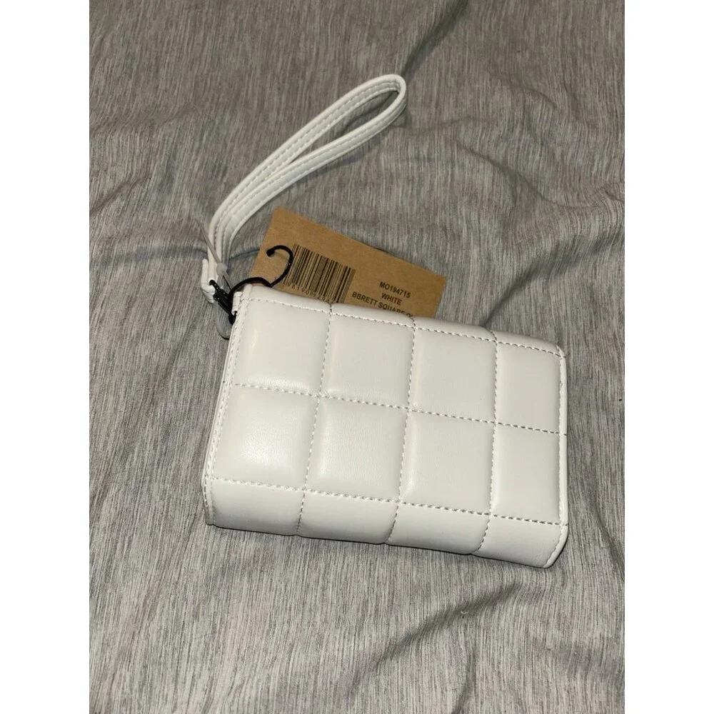 Steve Madden Quilted White Faux Leather Boho Chic Wallet Wristlet With Strap
